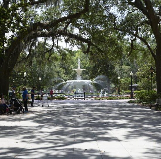Forsyth Park fountain in Savannah — image for Savannah nanny salary guide