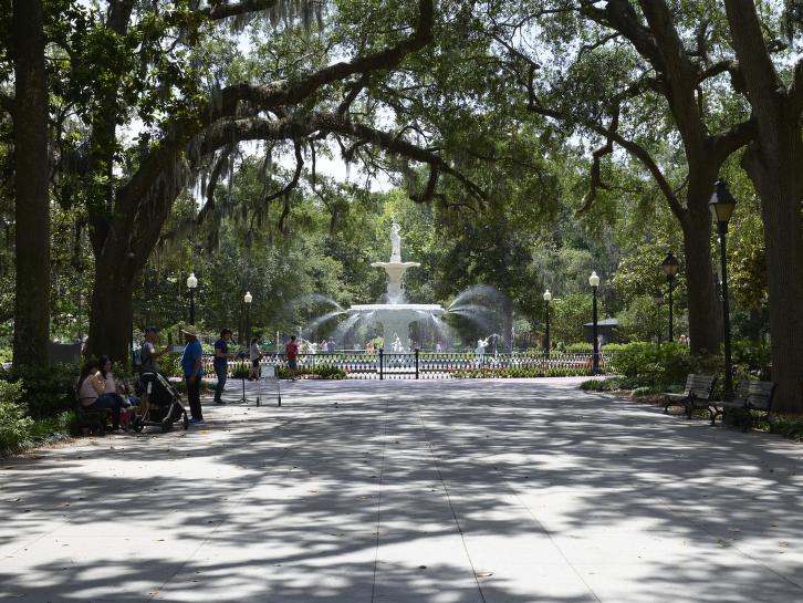 Forsyth Park fountain in Savannah — image for Savannah nanny salary guide