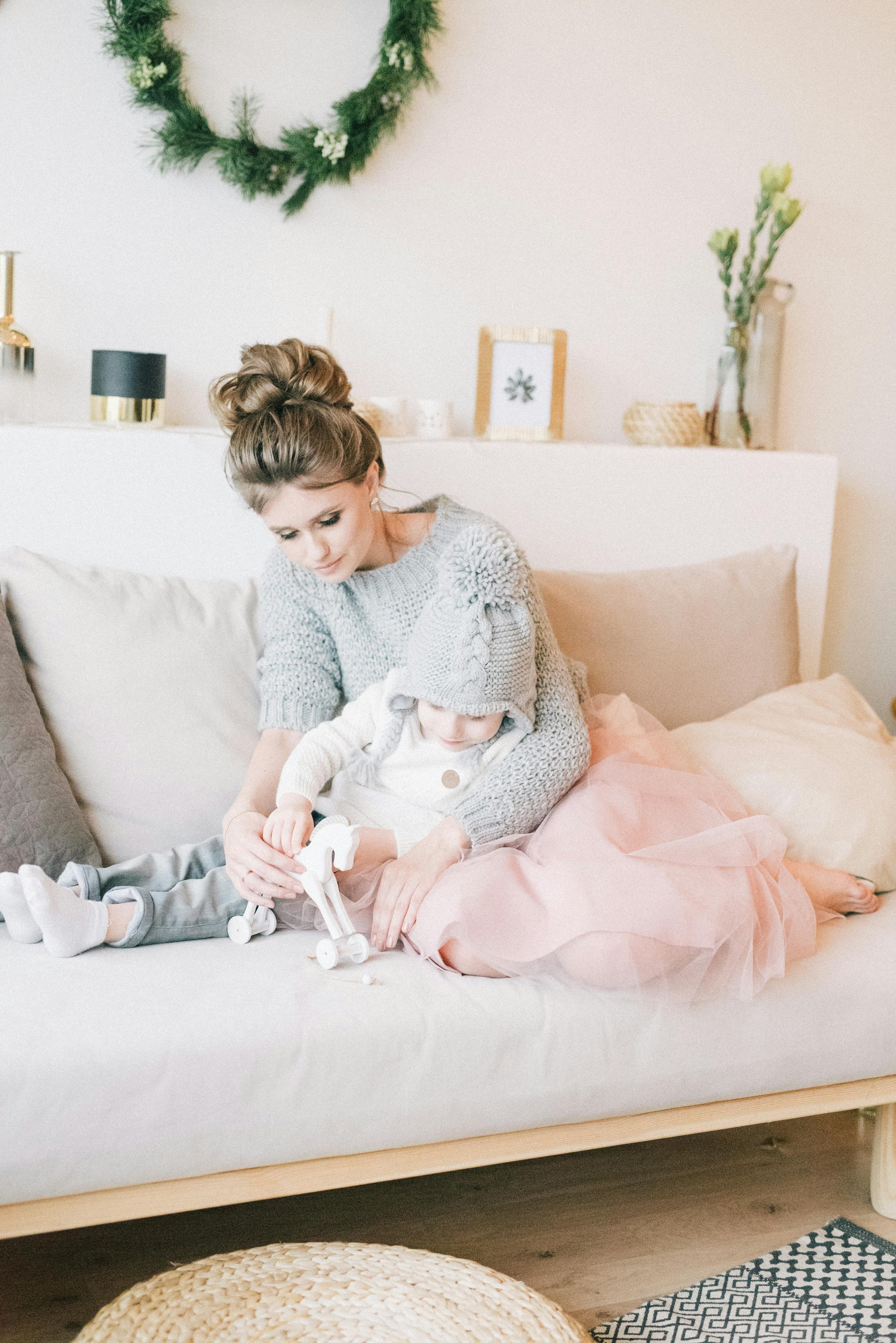 long-term nanny with family in Atlanta living room building stable childcare relationship